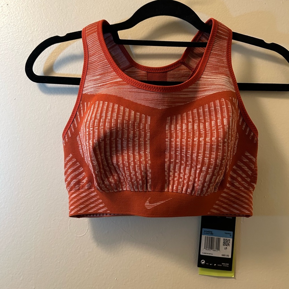 Nike FE/NOM Flyknit Racerback Sports Bra